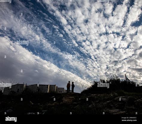 Jerusal N Israel Th De Enero De Los Ni Os Palestinos Se Paran