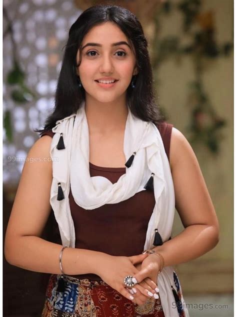 Pin On Ashnoor Kaur Latest Hd Photoswallpapers 1080p