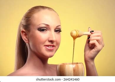 Beautiful Nude Woman Honey On White Background Royalty Free Images Stock Photos Pictures