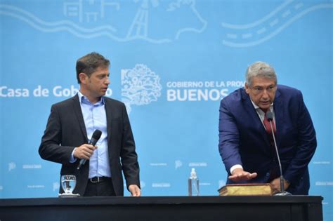 Kicillof Le Tomó Juramento Al Ministro De Transporte De La Provincia De