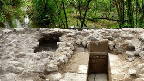 Una Necropoli Romana A Rivignano Teor