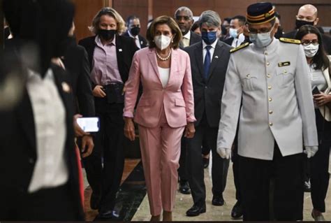 Amid Heightened US China Tensions Nancy Pelosi Lands In Taiwan