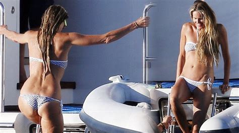 50 Year Old Elle Macpherson Proves She Is Still The Body