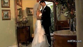 Horny MILF DPs Stud XNXX