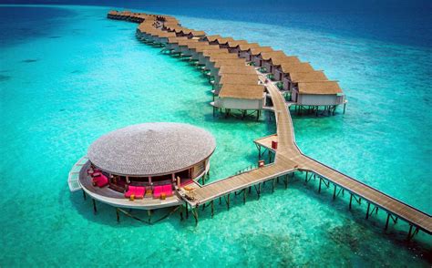 Book Your Holiday To Centara Ras Fushi Resort And Spa North Malé Atoll