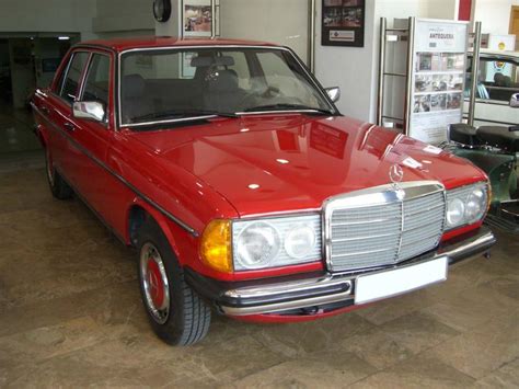 Antequera Classic Mercedes Benz 240d W123 1980