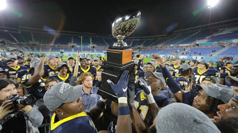 Toledo Holds On To Defeat Liberty In Boca Raton Bowl 21