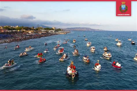 Fotonotizia Siderno Rc Ieri La Processione A Mare Con La Patrona Di