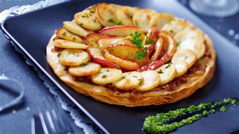 Tarte fine boudin blanc et pommes facile découvrez les recettes de