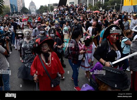 No Exclusivo De Octubre Ciudad De M Xico M Xico Un Participante