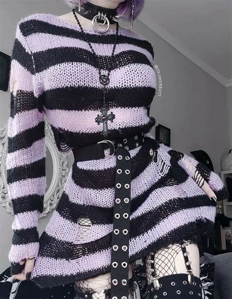 Edgy Pastel Goth Aesthetic Outfits | atelier-yuwa.ciao.jp