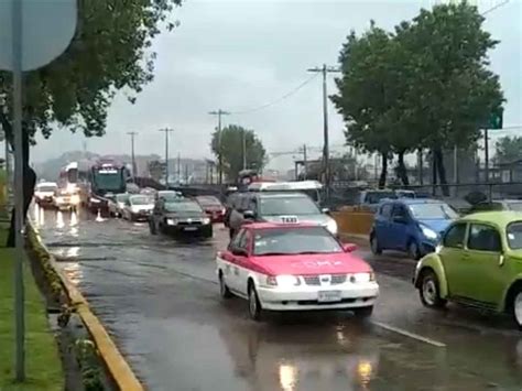 Lluvia Provoca Encharcamientos Y Percances En La Cdmx