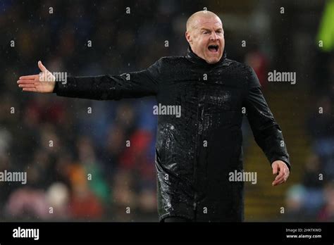 SEAN DYCHE, BURNLEY FC MANAGER, 2022 Stock Photo - Alamy