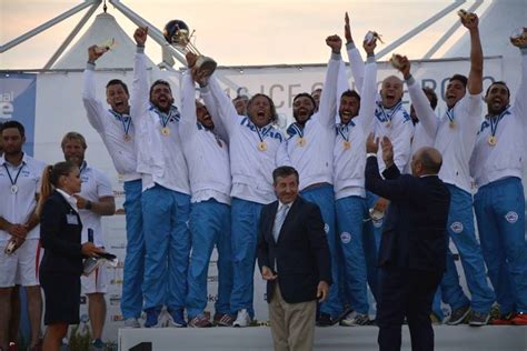 Canoa Polo LItalia Batte La Francia E Ai Mondiali Di Siracusa