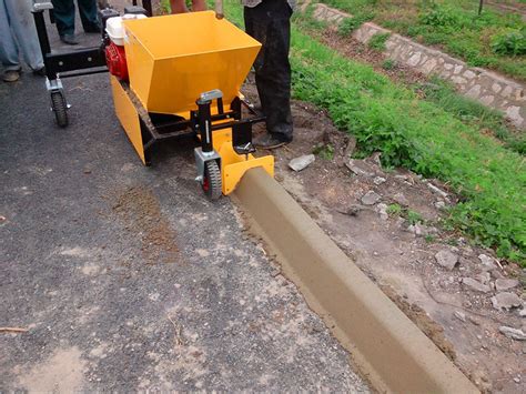 Small Landscape Road Kerb Curb Slipform Machine China Curb Machine