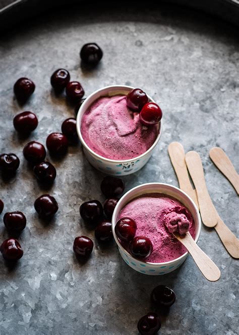 Helado De Yogur Y Cerezas Recetas De Miriam Garc A El Invitado De