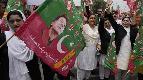 Imran Khan S Party Files Plea In Pakistan Supreme Court Seeks Retrial