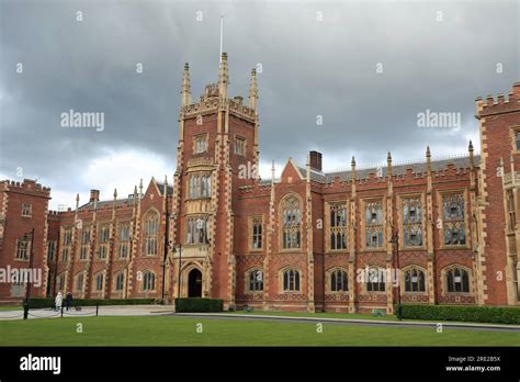 Queens Campus Hi Res Stock Photography And Images Alamy