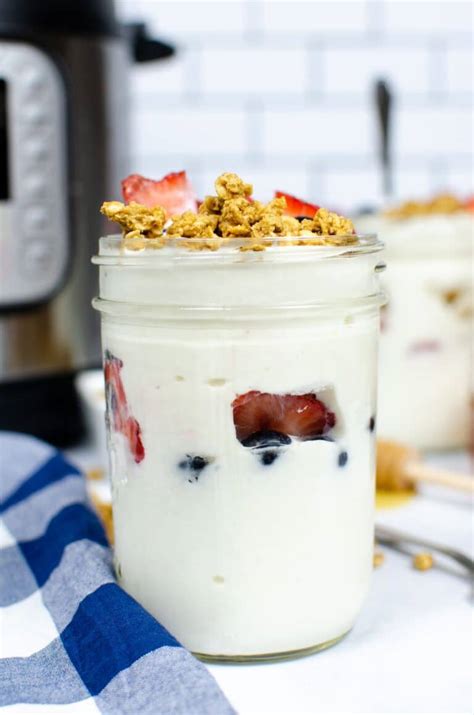 Instant Pot Vanilla Yogurt