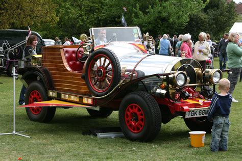 File:Chitty Chitty Bang Bang car.jpg - Wikimedia Commons