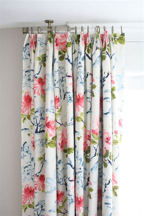 Floral Curtain – Flower Love