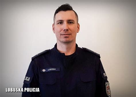 Policjant Ze Szprotawy Podczas Urlopu Zatrzyma Poszukiwanego I To