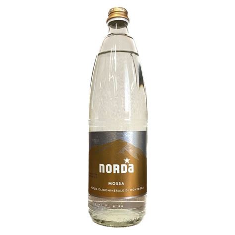 Acqua Norda Cl Vetro A Rendere Su Colizzi Vini Distribuzione