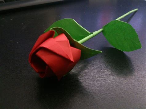 red origami rose | Origami rose, Origami flowers, Origami