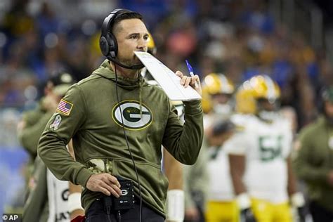 Aaron Rodgers Gets Heated With Coach Matt Lafleur On The Sidelines