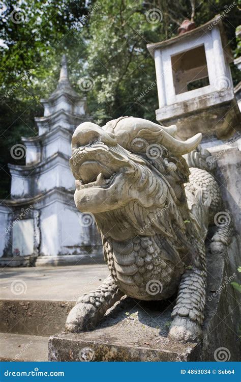 Vietnamese dragon stock photo. Image of tomb, dragon, sculpture - 4853034