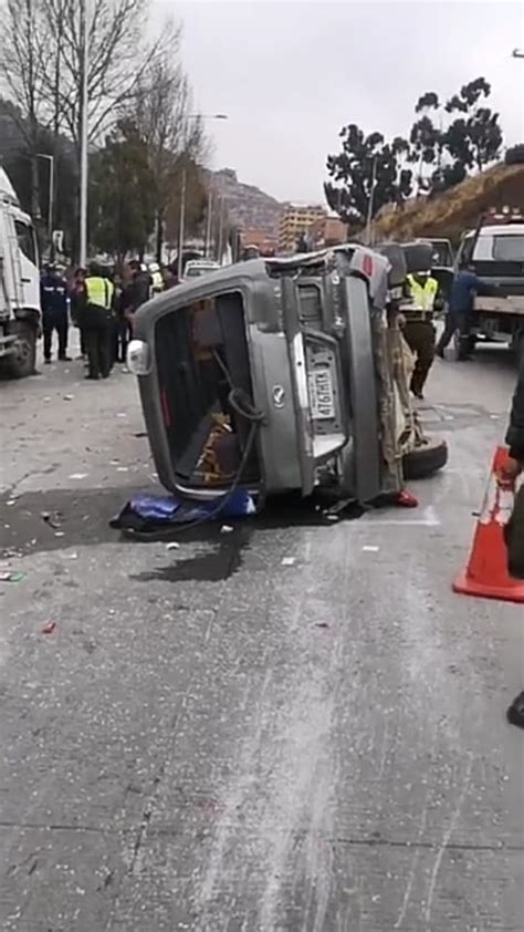 Accidente De Tránsito En La Autopista La Paz El Alto Deja 10 Personas Heridas Ejutv