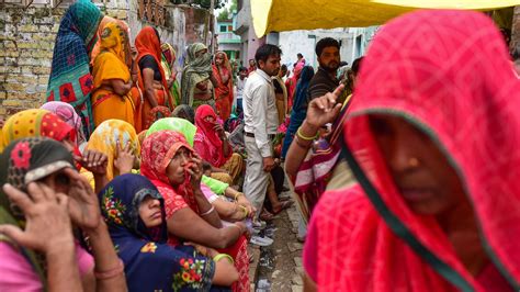 Hathras Stampede ‘bhole Baba Claimed He Could Revive Dead Was Arrested In 2000 Toll At 121