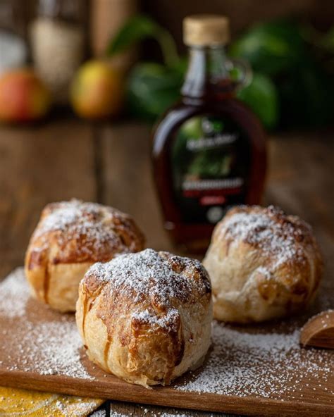 Gef Llte Pfel Im M Rbeteig Schlafrock Gebacken Und Mit Ahornsirup