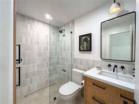 Maximizing Space In A Small Bathroom Renovation