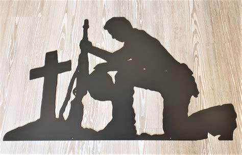 XL Kneeling Praying Soldier Full Size Metal Sign – 360-STEEL