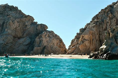 9 Great Swimmable Beaches in Cabo: A Complete Guide! – Cabo Visitor