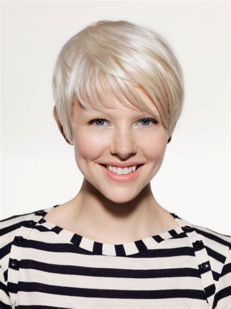 Kurzhaarfrisuren F R Feines Haar Bob