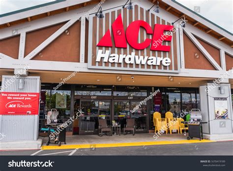 59 Ace Hardware Exterior Images Stock Photos And Vectors Shutterstock