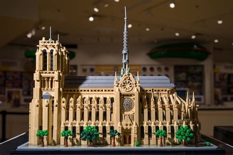 Notre-Dame Rises Again ... in Lego - The New York Times