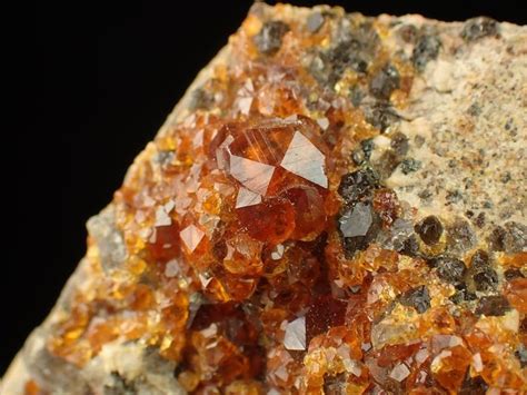 Museumsqualit T Spessartine Orange Rot Kristalle Auf Catawiki