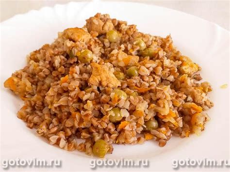 Гречка с мясом и овощами на сковороде. Рецепт с фото