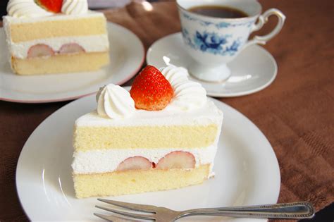 苺のショートケーキ03 フリー素材ドットコム