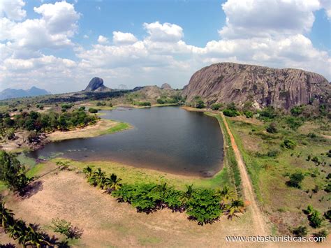 Imagem Aérea Do Monte Nairuco Nampula Moçambique Fotos Rotas Turísticas