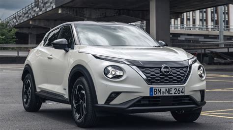 Nissan Juke Hybrid Review Too Much Too Old