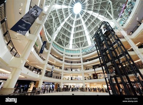 Suria Klcc Shopping Mall Stock Photo Alamy