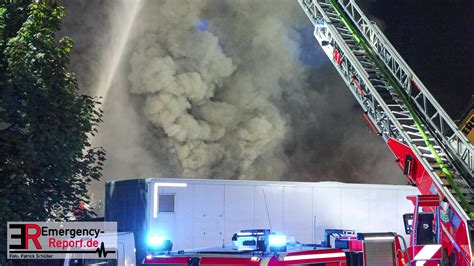 D Sseldorf Oberbilk Gro Brand Tonnen Metallschrott