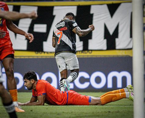 Vasco vence o Audax na Arena da Amazônia e entra no G 4 do Campeonato