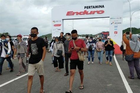 Demi Nonton Wsbk Indonesia Penonton Rela Tekor Datang Ke Sirkuit