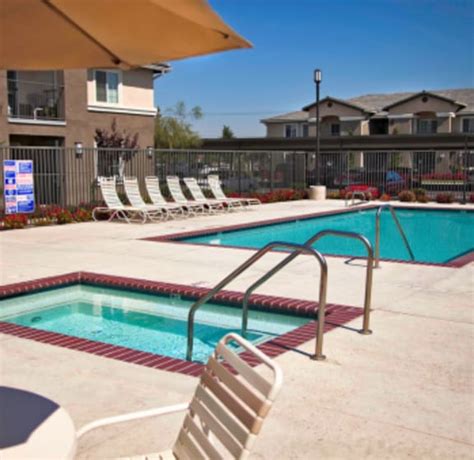 Valley Oaks Affordable Apartments In Tulare CA