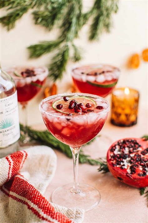 19 Best Christmas Cocktails